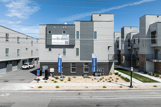 Central Heights Townhomes in Salt Lake City, UT - Building Photo - Building Photo