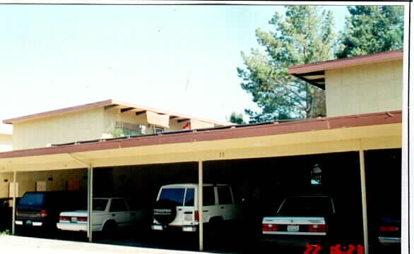 53 Woodland Ave in San Anselmo, CA - Building Photo - Building Photo