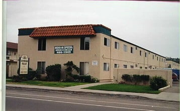 Valle at 9061 Kenwood in Spring Valley, CA - Building Photo - Building Photo