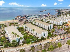 640 The Vlg, Unit 105 in Redondo Beach, CA - Building Photo