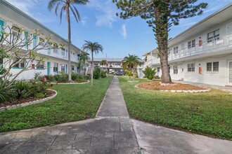 5855 18th St N in St. Petersburg, FL - Building Photo - Building Photo