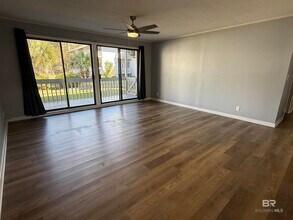 1099 Sea Cliff Dr S in Daphne, AL - Building Photo - Building Photo