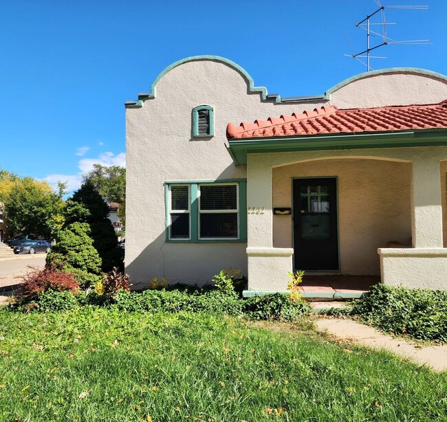 property at 2230 N Elizabeth St