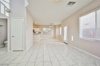 8535 Amber Star St in Las Vegas, NV - Building Photo - Building Photo