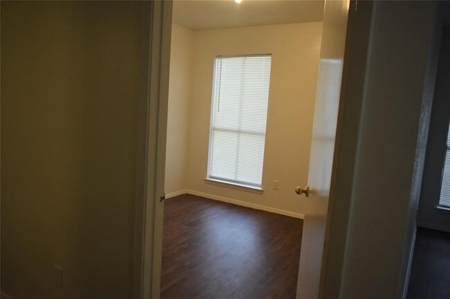property at 13480 S Thorntree Dr