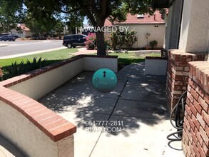 13409 Lakeport Dr in Moreno Valley, CA - Foto de edificio - Building Photo