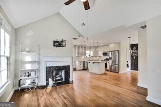355 Deering Rd NW in Atlanta, GA - Building Photo - Building Photo