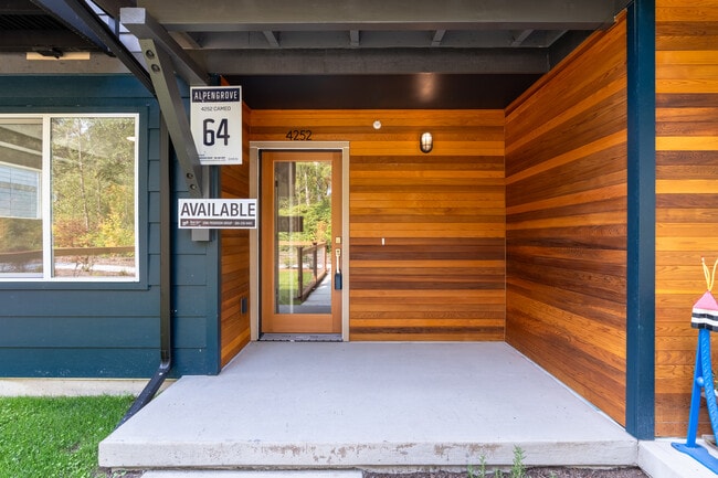 Alpengrove in Bellingham, WA - Building Photo - Building Photo