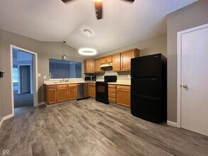 6545 Aintree Pl in Indianapolis, IN - Building Photo - Building Photo