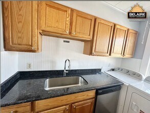 107 2nd St in Leominster, MA - Foto de edificio - Building Photo