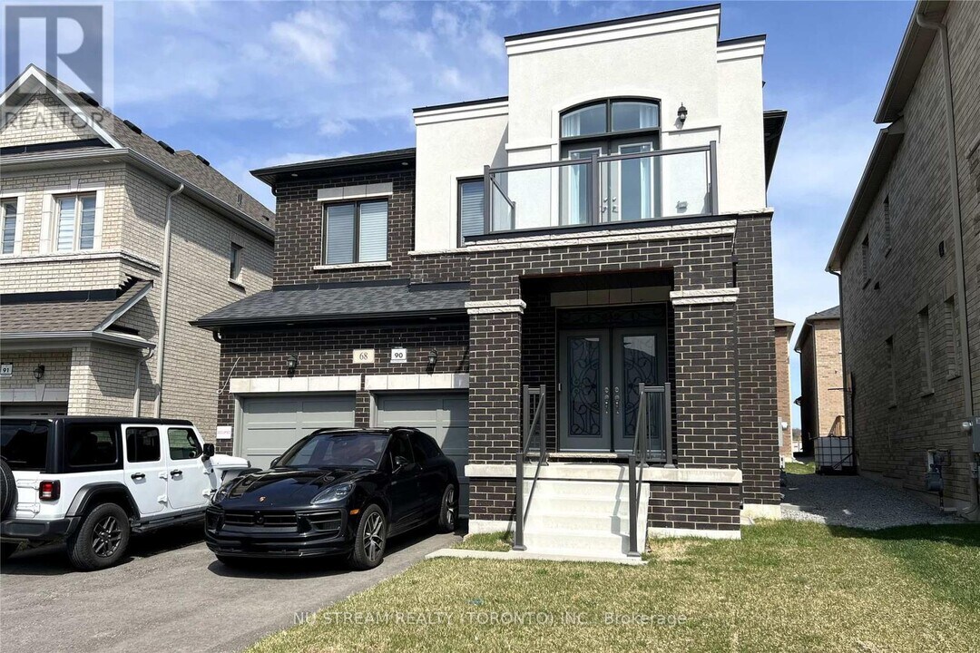 68 Current Dr in Richmond Hill, ON - Building Photo