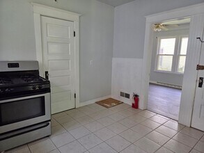 1523 10th Ave in East Moline, IL - Building Photo - Building Photo