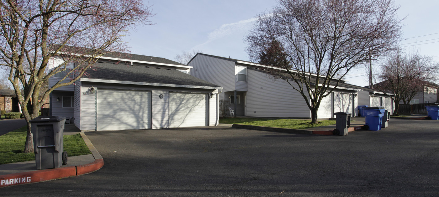 Hampton Downs Condo in Vancouver, WA - Foto de edificio