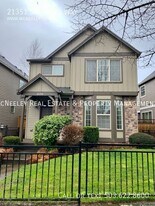 21351 SW Baler Way in Sherwood, OR - Building Photo