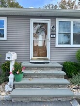 98 Hawthorne Ave in Colonia, NJ - Building Photo - Building Photo