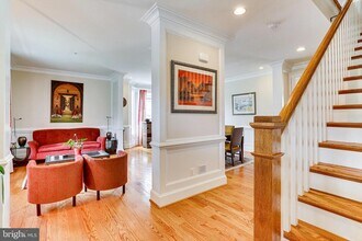 6109 Kirby Rd in Bethesda, MD - Building Photo - Building Photo