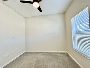 421 Disa Dr in Davenport, FL - Building Photo - Building Photo