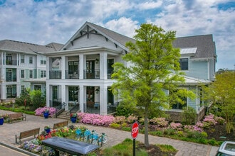 Wharf 7 in Daniel Island, SC - Foto de edificio - Building Photo