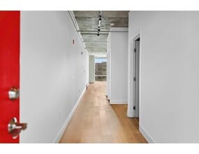 311 Oak St, Unit 732 in Oakland, CA - Foto de edificio - Building Photo