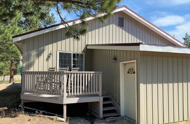 120 Kent Ln in Hamilton, MT - Building Photo - Building Photo