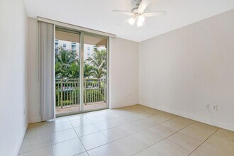 610 Clematis St, Unit 309 in West Palm Beach, FL - Building Photo - Building Photo