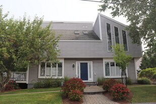 6 Leeway Dr in Westbrook, CT - Building Photo