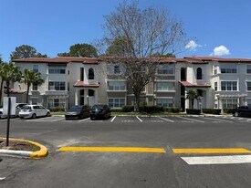 5164 Conroy Rd in Orlando, FL - Building Photo