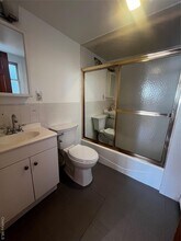 210 Bay Shore Rd in North Babylon, NY - Building Photo - Building Photo