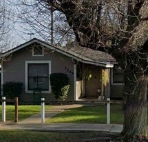 2264 13th St in Reedley, CA - Building Photo