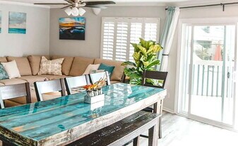 727 San Luis Rey Pl in San Diego, CA - Building Photo