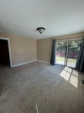1227 14th Ave W in Columbia Falls, MT - Building Photo - Building Photo