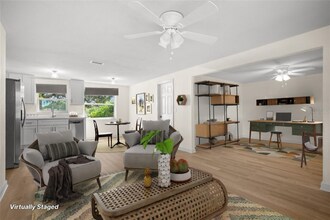 9049 Orchid Dr in Seminole, FL - Building Photo - Building Photo