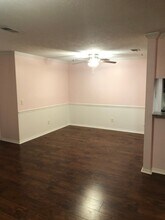 527 Warm Springs Cir in Roswell, GA - Building Photo - Building Photo