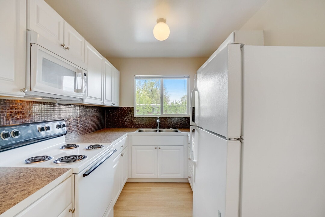 2180 S Lake St, Unit 7 in Salt Lake City, UT - Building Photo