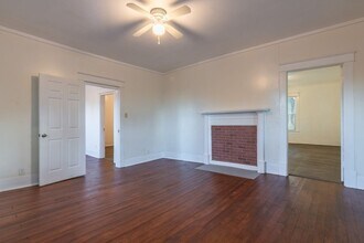 1809 Cairo Bend Rd in Lebanon, TN - Foto de edificio - Building Photo