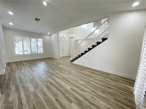 7732 Crenshaw Way in Las Vegas, NV - Building Photo - Building Photo