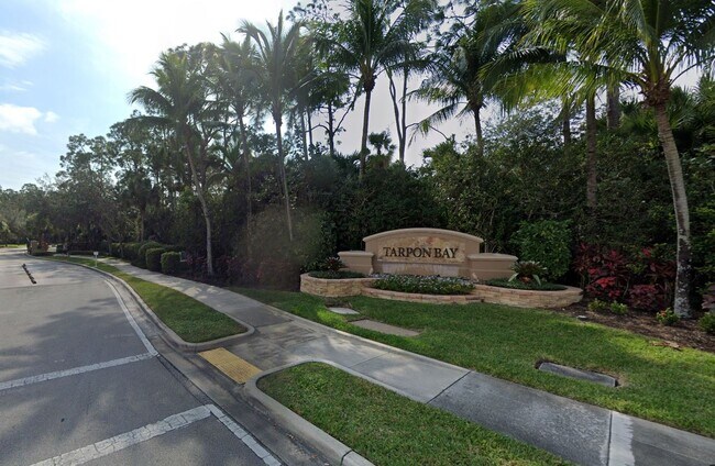 property at 1878 Tarpon Bay Dr S