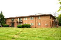 Dyson Estates in St Clair, MI - Building Photo - Building Photo