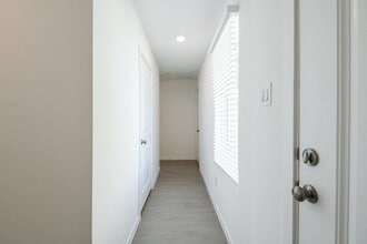 6871 Flowering Ginger Ln in Katy, TX - Foto de edificio - Building Photo