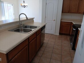 9316 Upper Meadow Ave SW in Albuquerque, NM - Building Photo - Building Photo