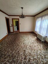 1011 Cleveland Ave, Unit 2 in Niagara Falls, NY - Building Photo - Building Photo