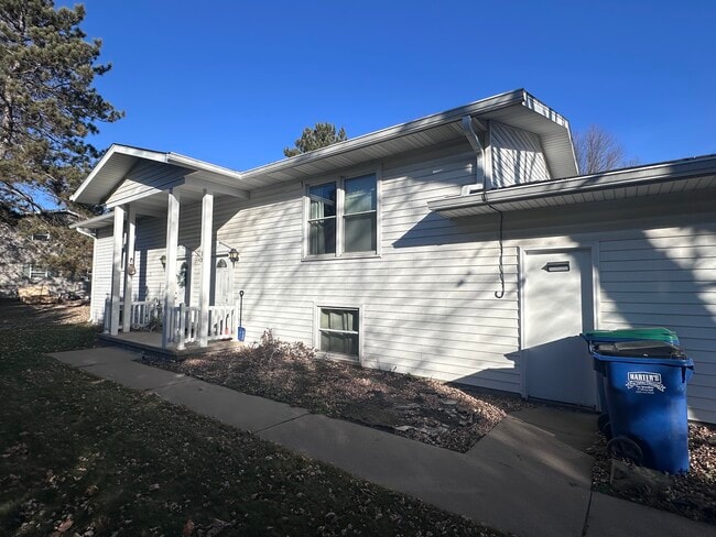 604 Brown St in Wausau, WI - Foto de edificio - Building Photo