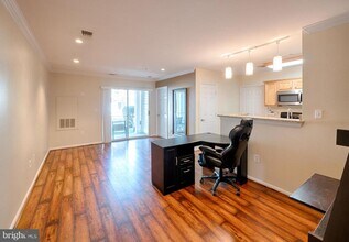 12854 Fair Briar Ln in Fairfax, VA - Building Photo - Building Photo