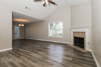 11405 Vinea Ln in Hampton, GA - Building Photo - Building Photo