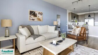 6850 Foxtail Palm Wy, Unit 5109 in Bradenton, FL - Building Photo