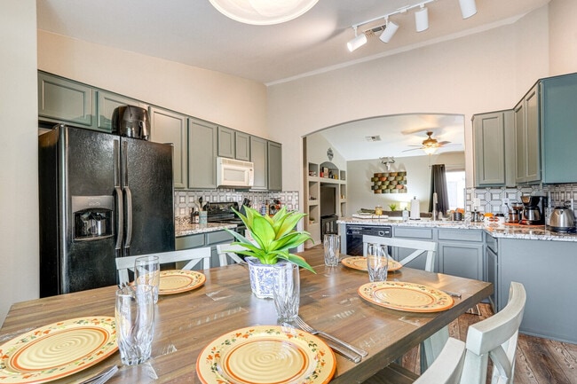 2125 W Goldmine Mountain Dr in San Tan Valley, AZ - Building Photo - Building Photo