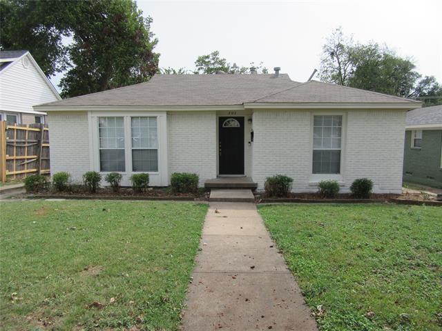 702 Westmount Ave in Dallas, TX - Building Photo