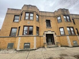 3219 W Balmoral Ave, Unit 1 in Chicago, IL - Building Photo