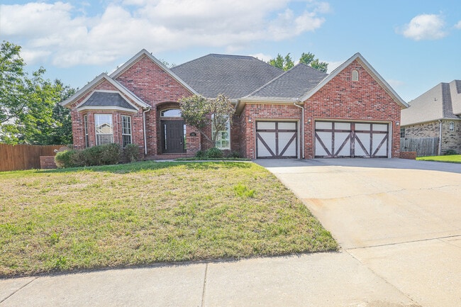 property at 4002 SW Sycamore St