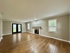 4N355 Knoll Creek Dr in St. Charles, IL - Building Photo - Building Photo